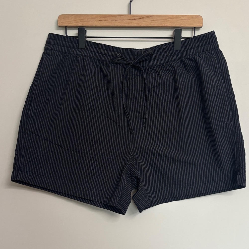 Madewell Women’s  Black Pinstripe Athletic L Large Drawstring Shorts